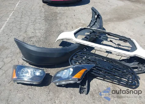 2018 Ford Transit-250 z USA, uszkodzony, nr VIN 1FTYR1YM5JKA50761